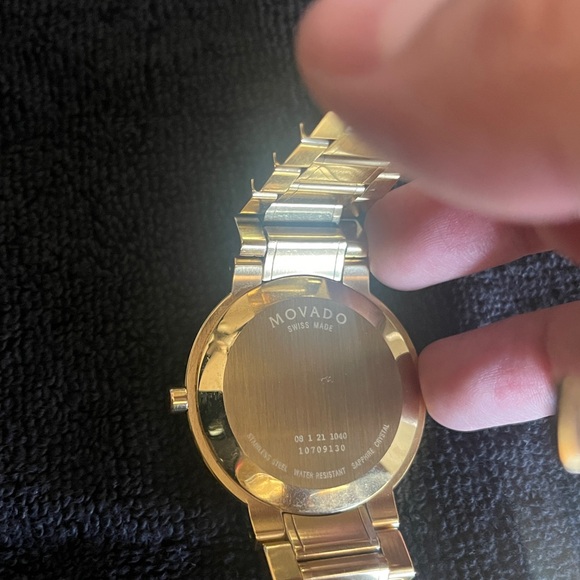 Movado mens 38mm museum watch - Picture 3 of 11